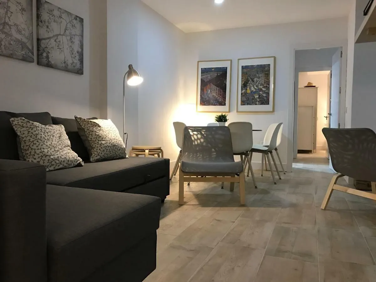 Apartamento Torreblanca Free Parking فوينخيرولا شقة