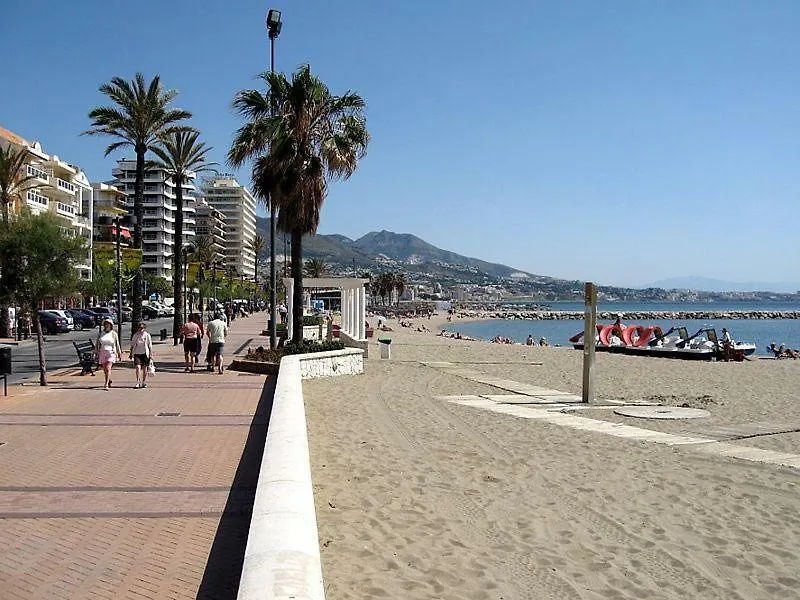شقة Apartamento Torreblanca Free Parking فوينخيرولا إسبانيا